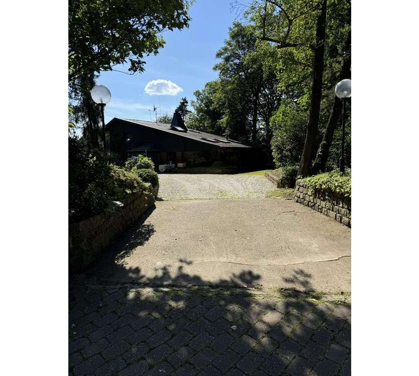 Haus zum Kaufen in Siegburg 860.000 € 203 m²