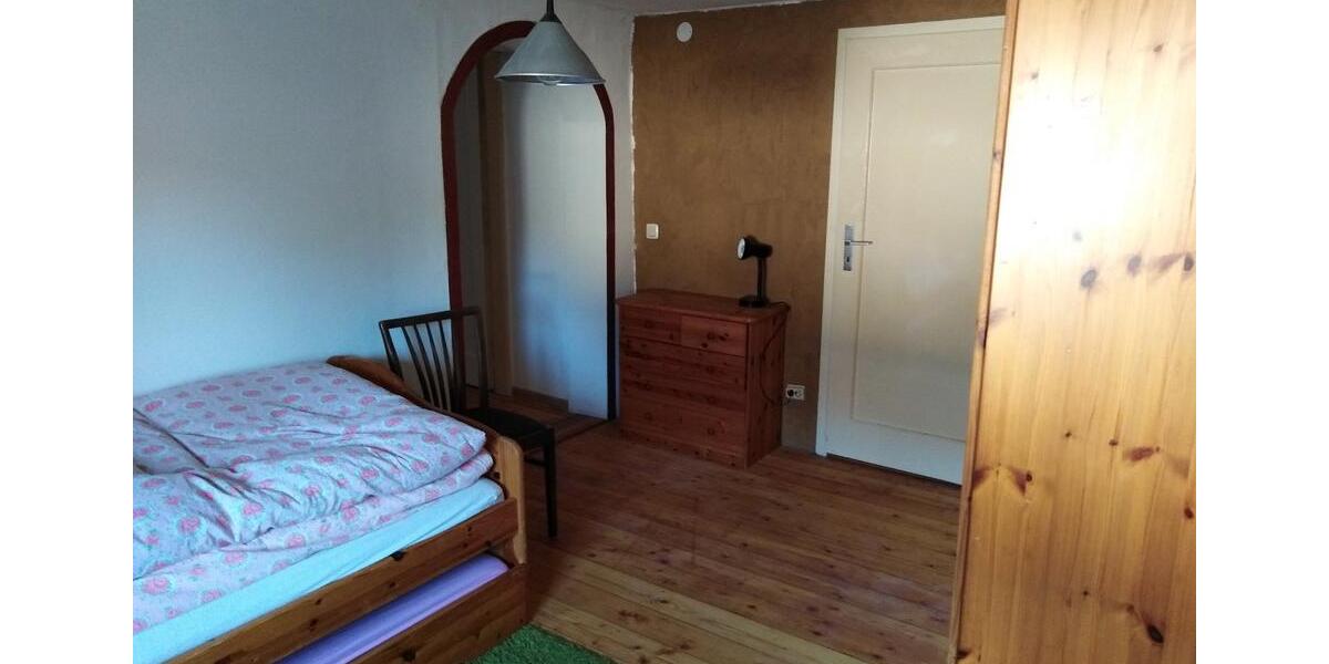 Mehrfamilienhaus, Wohnhaus Uslar - 10 Zimmer, 220 m&sup2;, 99.000&euro; | Angebot:25272960