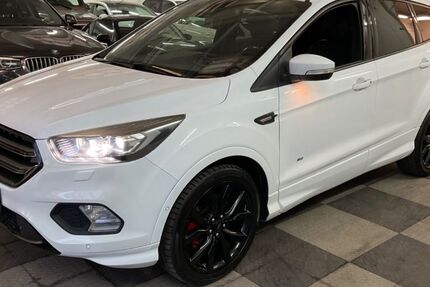 Ford Kuga 110.238 km 16.750 &euro; Hamburg 22087