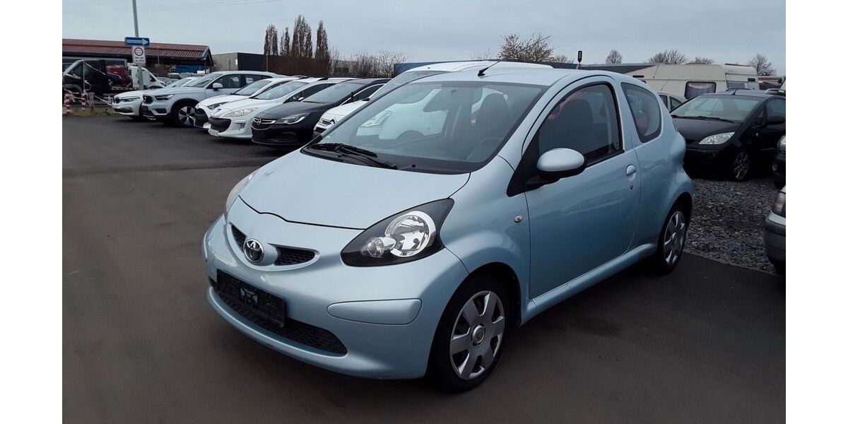 Toyota Aygo (X) 152.500 km 2.500 € Blankenfelde-Mahlow 15831