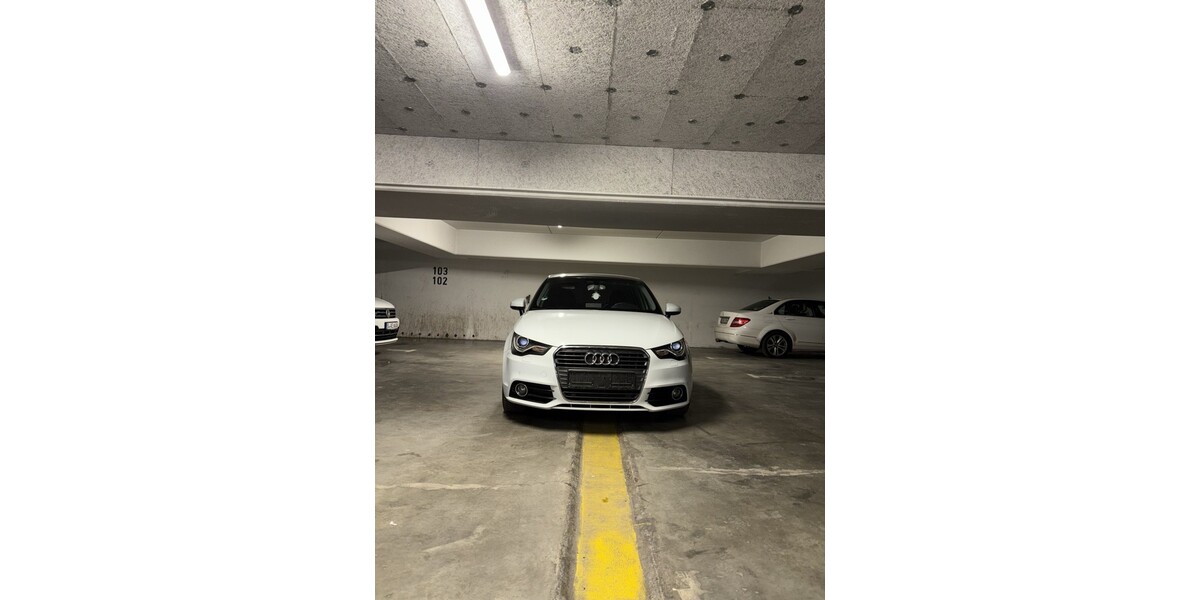 Audi audi a1 83.763 km 15.000 &euro; Stuttgart 70173