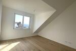 Dachgeschoßwohnung Frankfurt am Main Bergen-Enkheim - 3 Zimmer, 123 m&sup2;, 2.590&euro; | Angebot:25538249