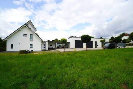 Haus Blomberg / Herrentrup Herrentrup - 6 Zimmer, 174 m&sup2;, 879.000&euro; | Angebot:25611391