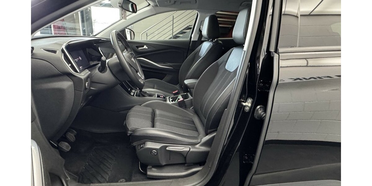 Opel Grandland 1.2 Turbo Elegance CarPlay FULL LED 30.756 km 16.830 &euro; Lich 35423