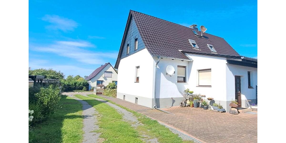Doppelhaushälfte Zörbig - 3.5 Zimmer, 80 m&sup2;, 150.000&euro; | Angebot:26051127