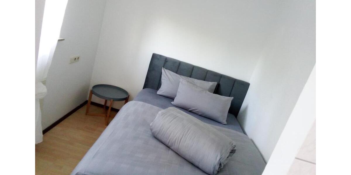 Erdgeschoßwohnung Metzingen - 1.5 Zimmer, 42 m&sup2;, 900&euro; | Angebot:26312690