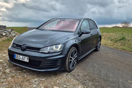 VW Golf 145.400 km 13.800 &euro; Wasserlosen 97535