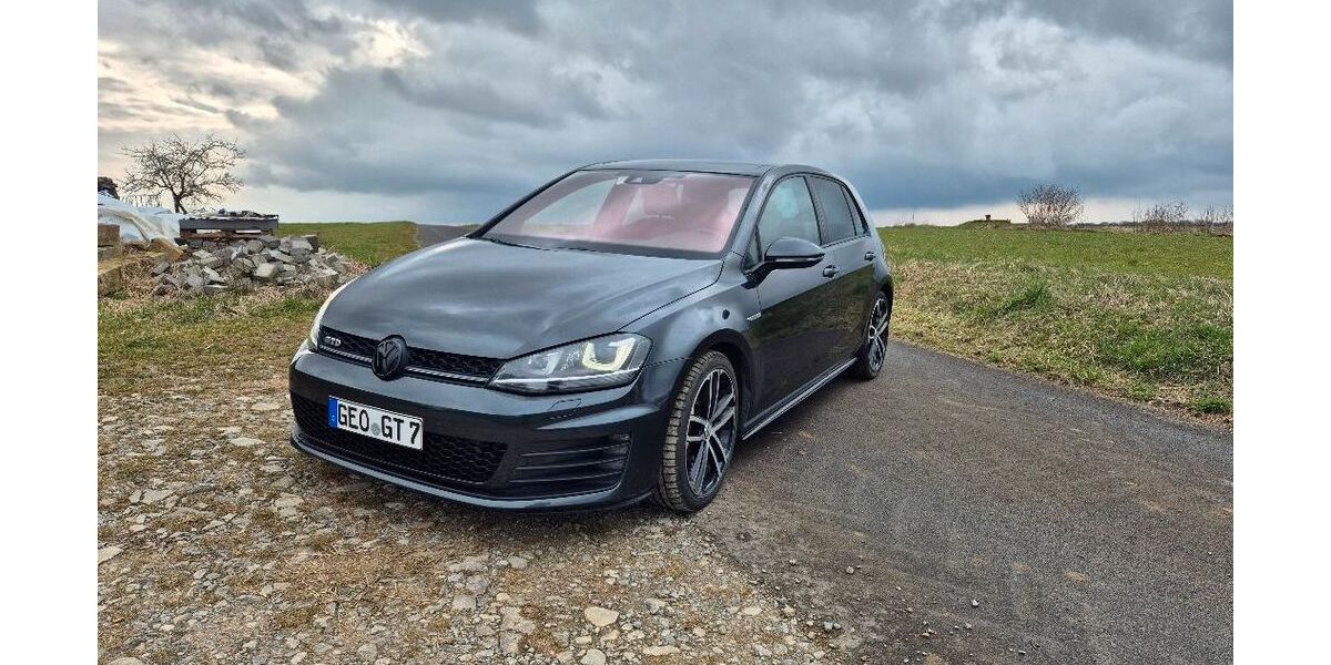 VW Golf 145.400 km 13.800 &euro; Wasserlosen 97535