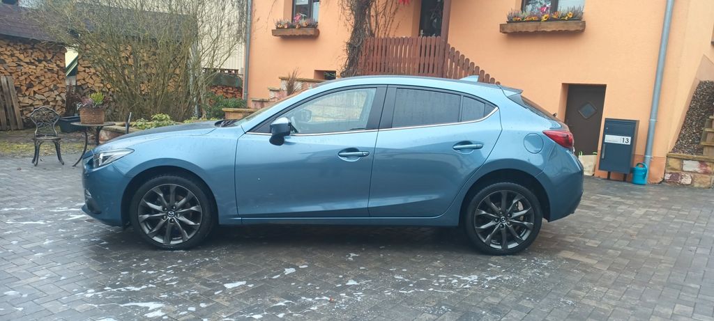 Mazda 3 182.567 km 8.400 &euro; Wasungen 98634
