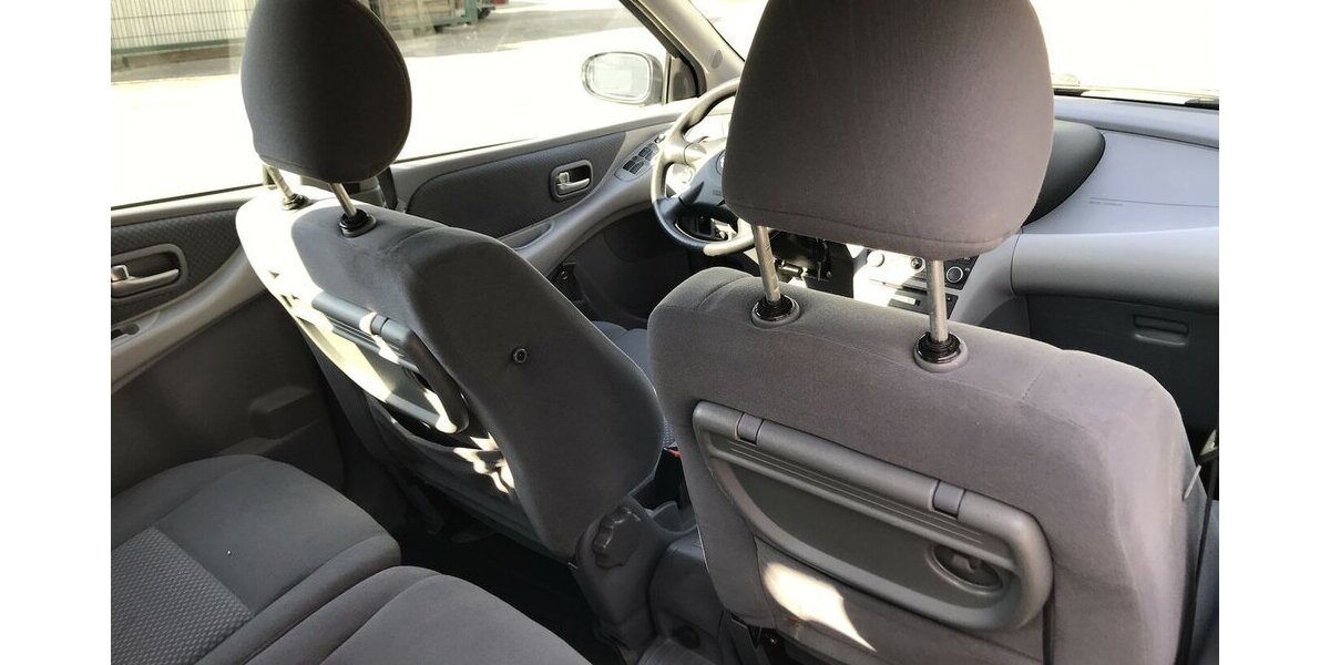 Nissan Almera Tino Luxury 189.500 km 1.999 &euro; Hamburg 22339