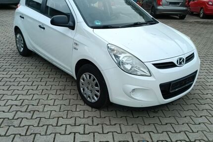 Hyundai i20 145.000 km 1.350 € Reichenbach im Vogtland 08468