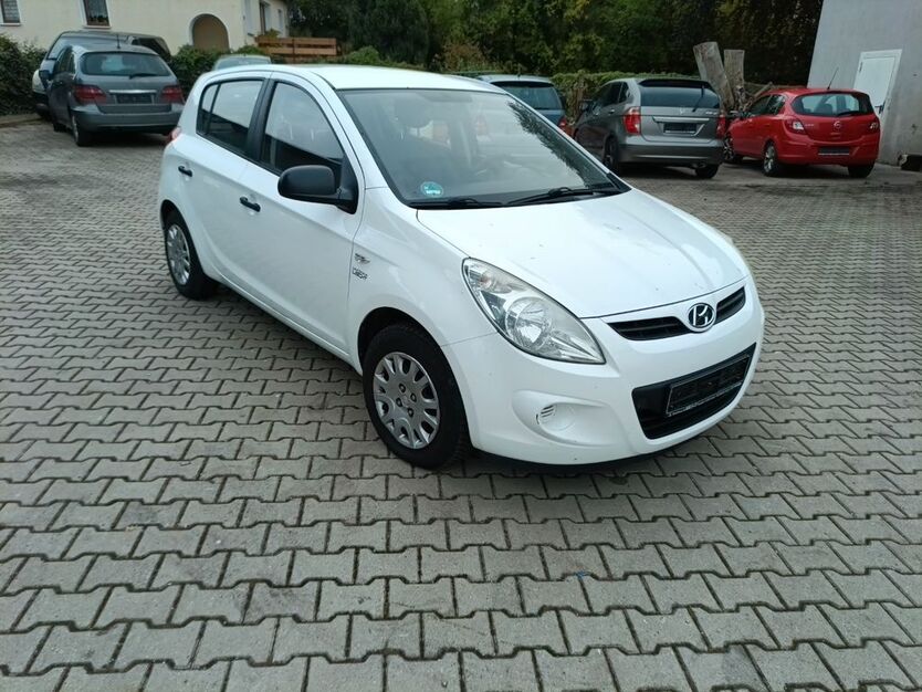 Hyundai i20 145.000 km 1.350 € Reichenbach im Vogtland 08468