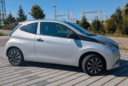 Toyota Aygo (X) 178.000 km 4.000 € Neuburg 86633