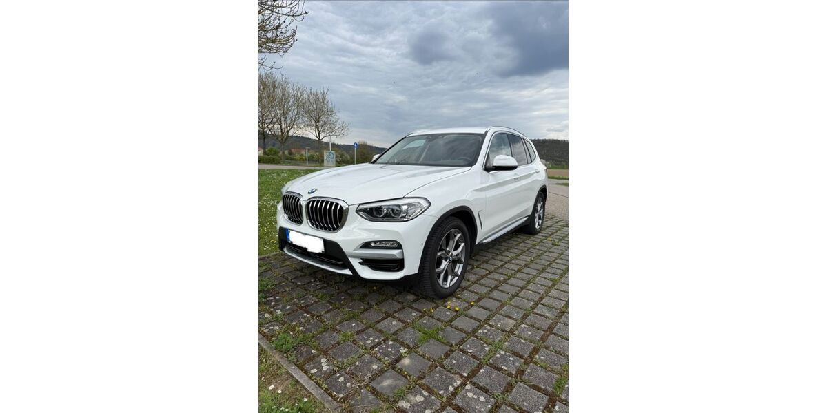 BMW X3 143.000 km 24.900 &euro; Barbing 93092