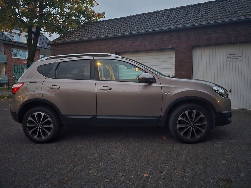 Nissan Qashqai 154.775 km 8.600 € Telgte 48291