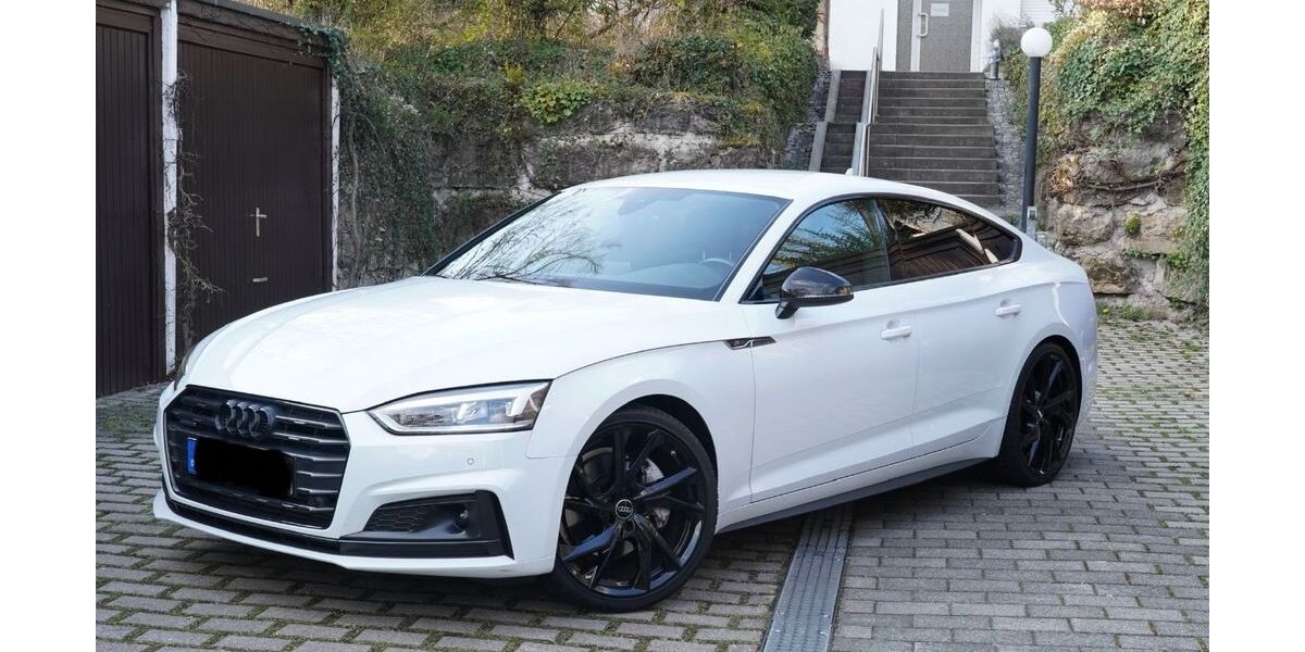 Audi A5 99.000 km 26.250 &euro; Stuttgart 70469