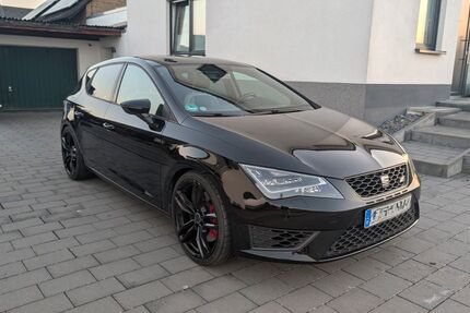 Seat Leon 169.300 km 13.499 &euro; Löhne 32584
