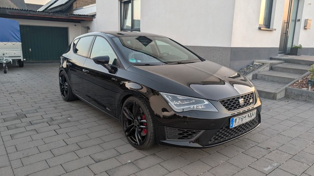 Seat Leon 169.300 km 13.499 &euro; Löhne 32584