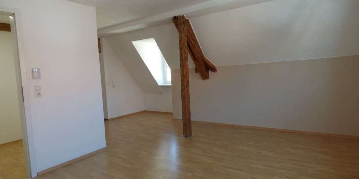 Etagenwohnung Weißenburg - 2.5 Zimmer, 60 m&sup2;, 500&euro; | Angebot:26272032