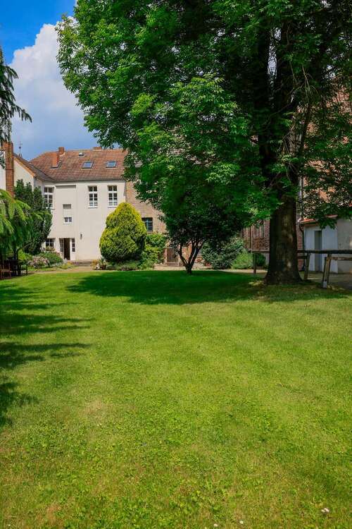 Haus zum Kaufen in Eichenbarleben 199.000 € 110 m²