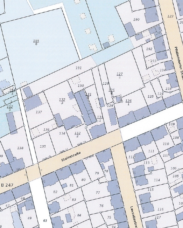 Solides Mehrfamilienhaus steht zum Verkauf 16 zimmer