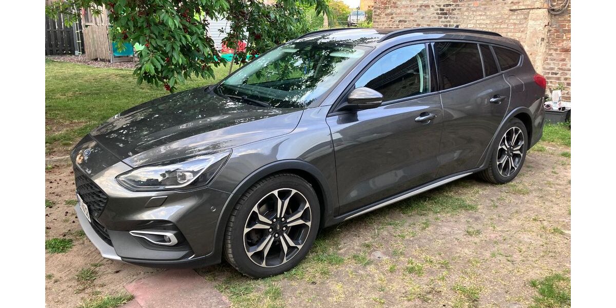 Ford Focus 122.500 km 12.800 &euro; Michendorf 14552