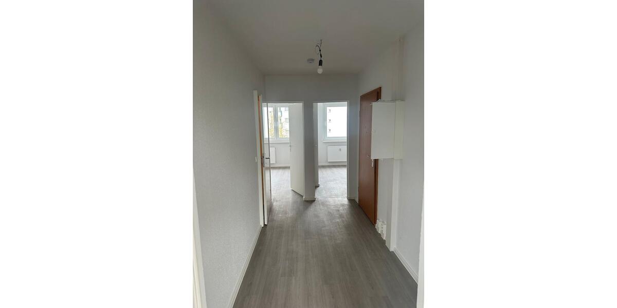 Etagenwohnung Jacobsdorf - 4 Zimmer, 66 m&sup2;, 390&euro; | Angebot:26346999
