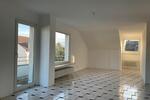 Attraktive Dachgeschosswohnung mit 2 Balkonen zimmer