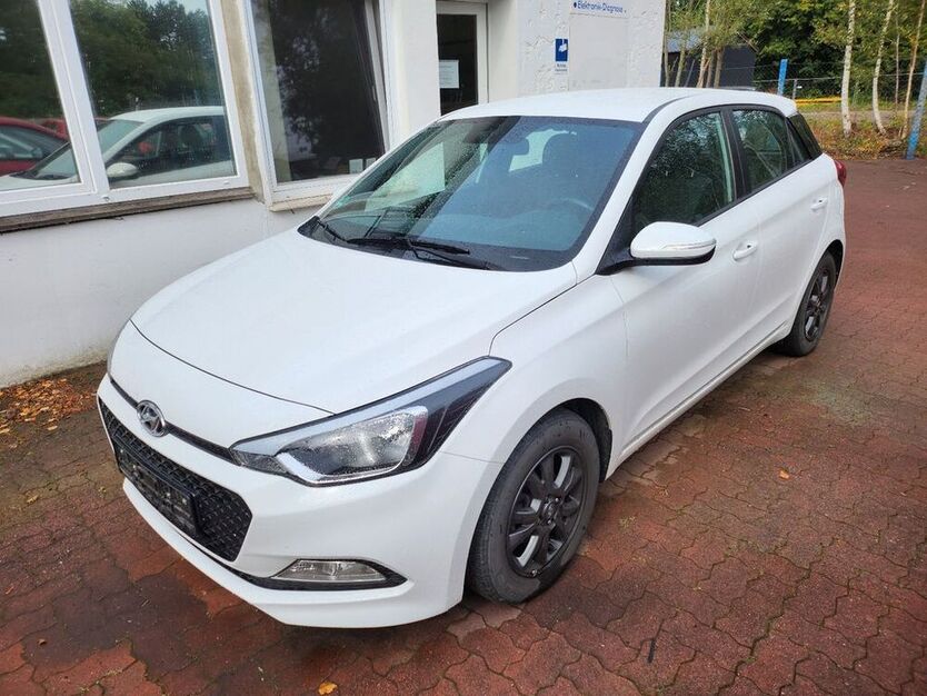 i20