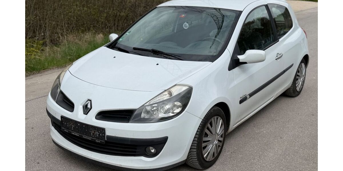 Renault Clio 166.000 km 1.650 &euro; Strassberg 72479