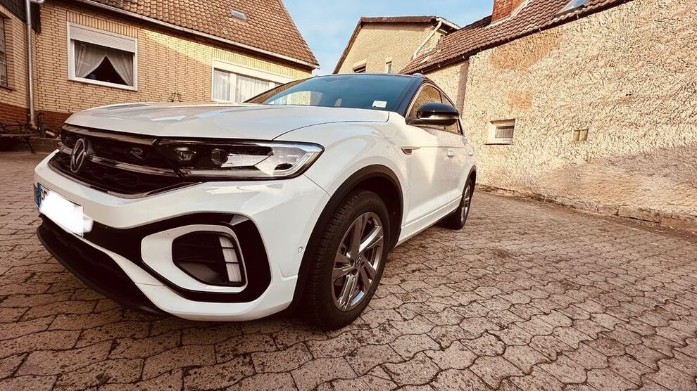 VW T-Roc 29.500 km 24.220 € Rühen 38471