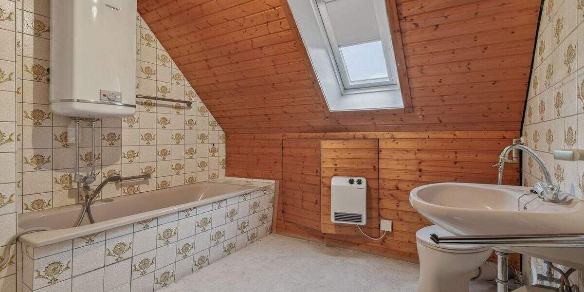 Mehrfamilienhaus, Wohnhaus Linkenheim-Hochstetten Linkenheim - 6 Zimmer, 199 m&sup2;, 549.000&euro; | Angebot:25771475