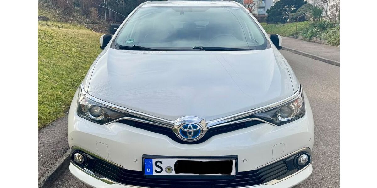 Toyota Auris 68.000 km 15.000 &euro; Stuttgart 70469