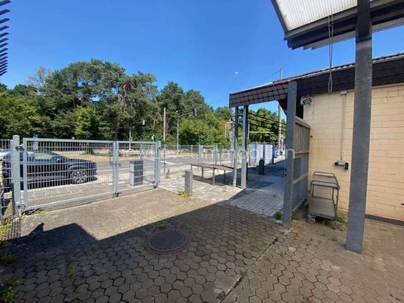 Einzelhandel in Nürnberg 825.000 € 400 m²