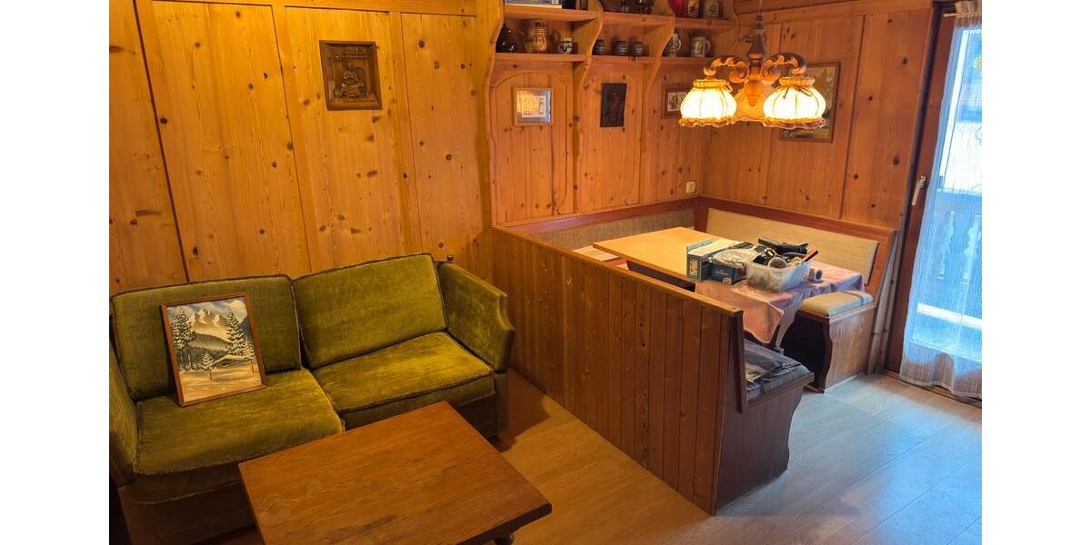 Etagenwohnung Hausham - 2 Zimmer, 35 m&sup2;, 400&euro; | Angebot:24737333