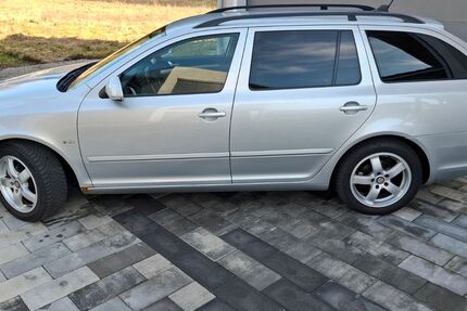 Skoda Octavia 210.000 km 3.900 &euro; Kraiburg am Inn 84559