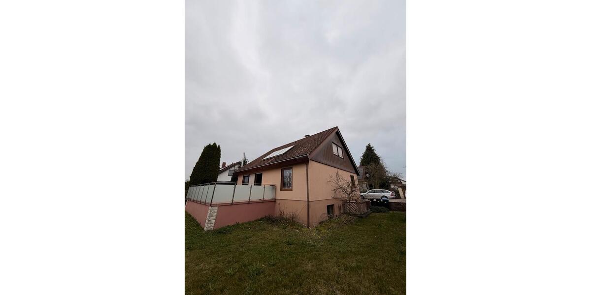 Einfamilienhaus Hohenstein - 5 Zimmer, 139 m&sup2;, 1.500&euro; | Angebot:26200887