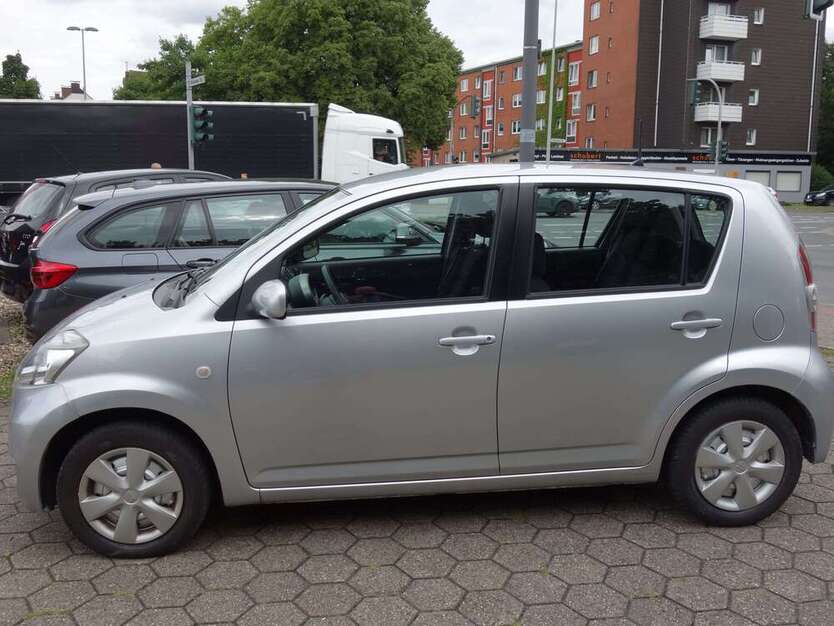 Daihatsu Sirion 60.000 km 3.499 € Herne 44653