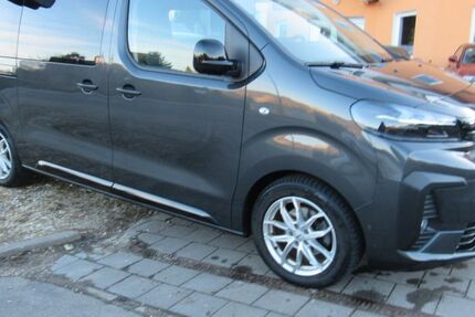 Peugeot Traveller 8.000 km 39.600 &euro; Schwarzenberg 08340