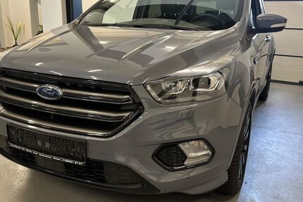 Ford Kuga 142.000 km 14.999 &euro; Kassel 34123