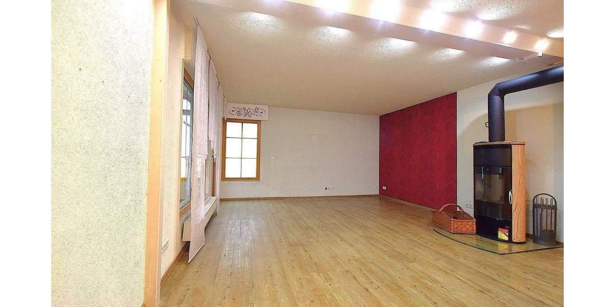 Mehrfamilienhaus, Wohnhaus Böbingen an der Rems Böbingen - 7 Zimmer, 224 m&sup2;, 600.000&euro; | Angebot:26418141