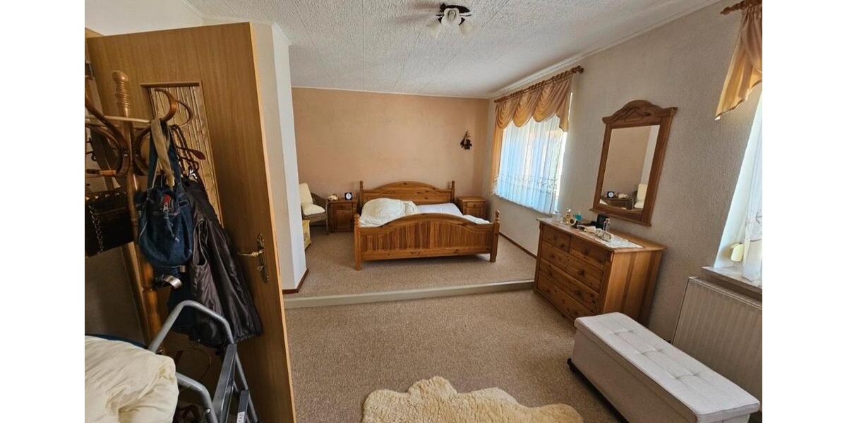 Einfamilienhaus Elsteraue - 5 Zimmer, 130 m&sup2;, 150.000&euro; | Angebot:24314796