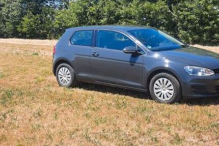 VW Golf 136.000 km 6.400 &euro; Lind 53506