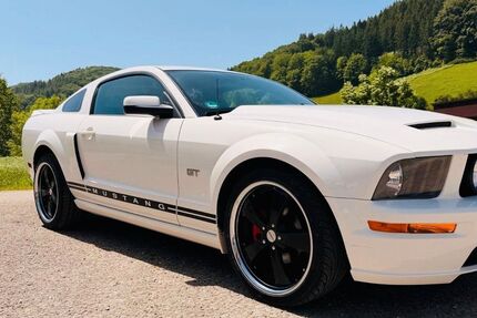 Ford Mustang 106.284 km 12.900 &euro; Schuttertal 77978