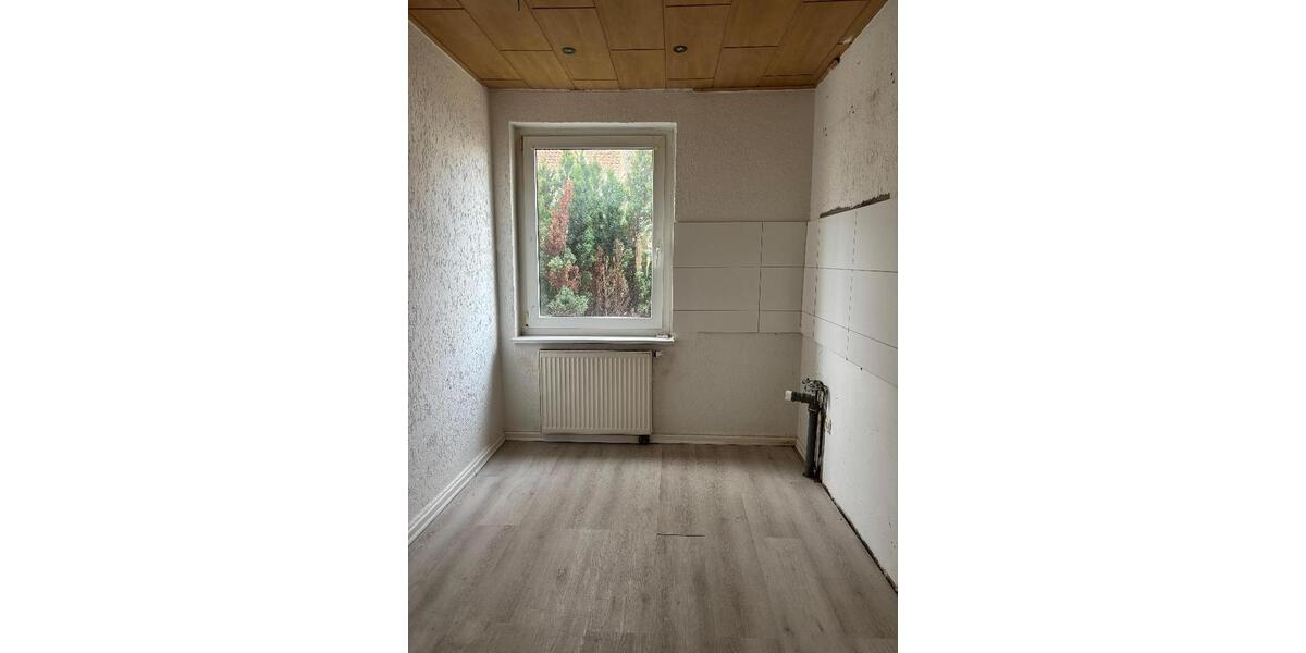 Etagenwohnung Seegebiet Mansfelder Land - 3 Zimmer, 57 m&sup2;, 250&euro; | Angebot:25056104