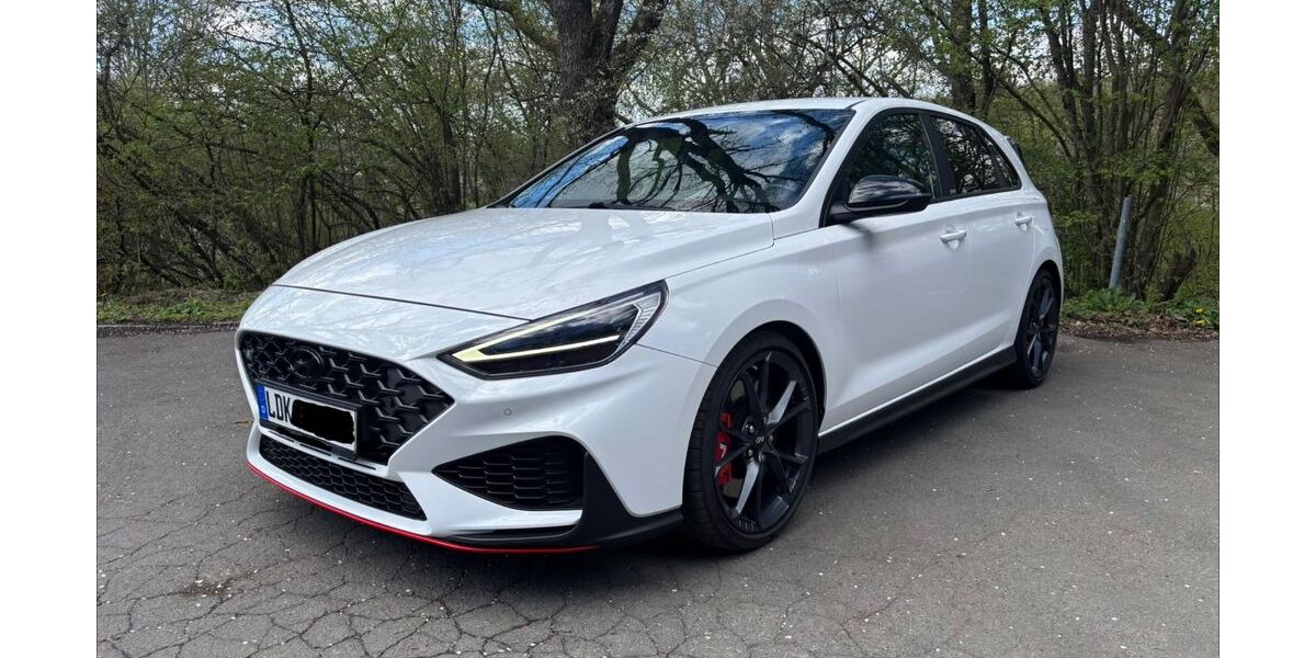 Hyundai i30 71.865 km 26.600 &euro; Mittenaar 35756