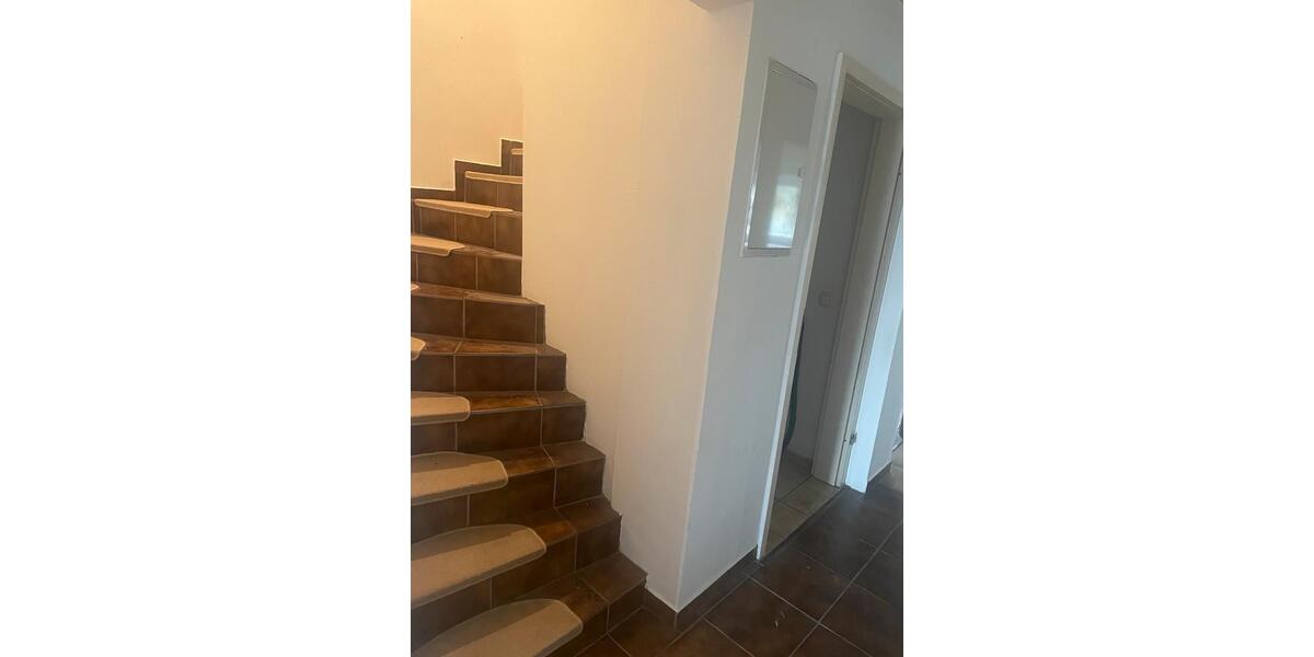 Etagenwohnung Großkrotzenburg - 5 Zimmer, 93 m&sup2;, 1.560&euro; | Angebot:24657900