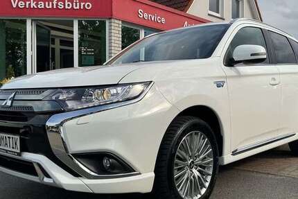 Mitsubishi Outlander 56.000 km 21.500 &euro; Oldenburg 26125