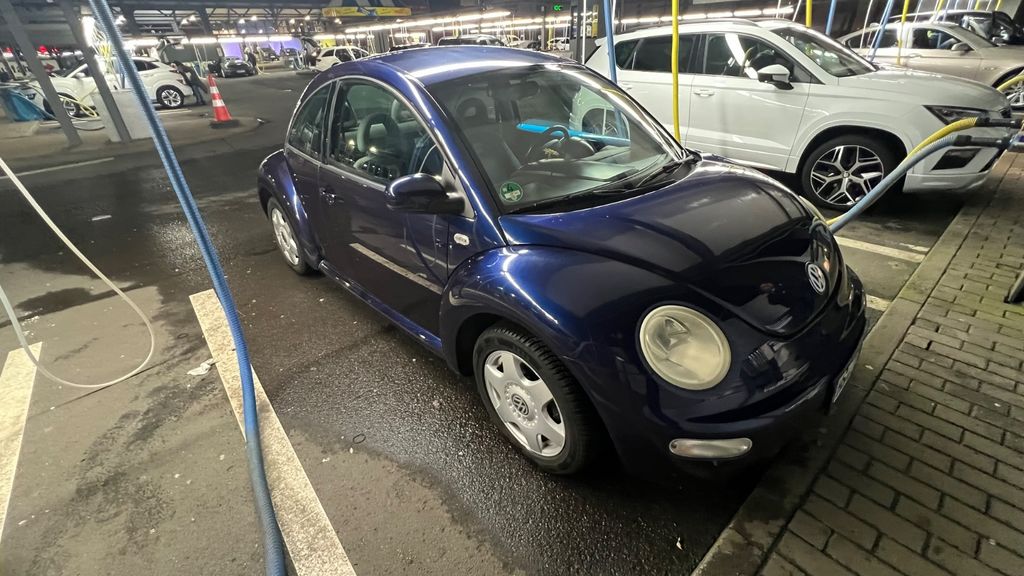 VW Beetle 168.000 km 2.000 &euro; Frankfurt am Main 60385