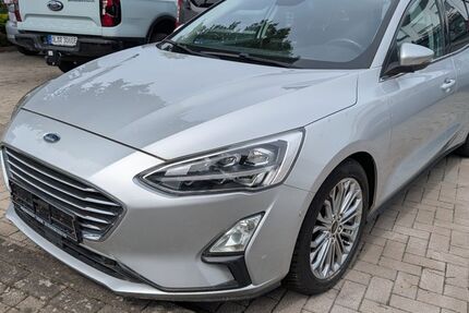 Ford Focus 193.640 km 7.850 &euro; Hude 27798